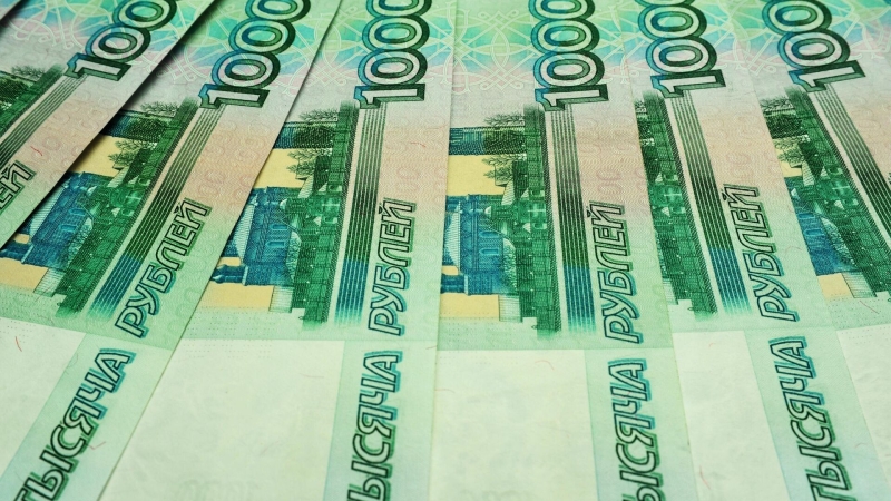 Альтернативы рублевым вкладам для сбережений сейчас нет, заявил Греф