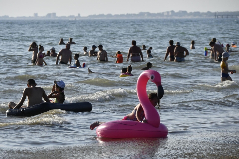 Бархатный сезон: куда поехать на море в России и сколько это стоит