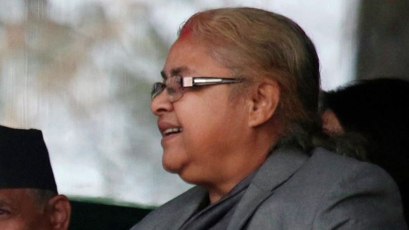 Бывшая верховная судья Непала приняла присягу в качестве премьера