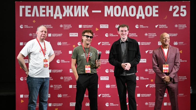 Джазовые музыканты общаются взглядом, считает музыкант Стефано