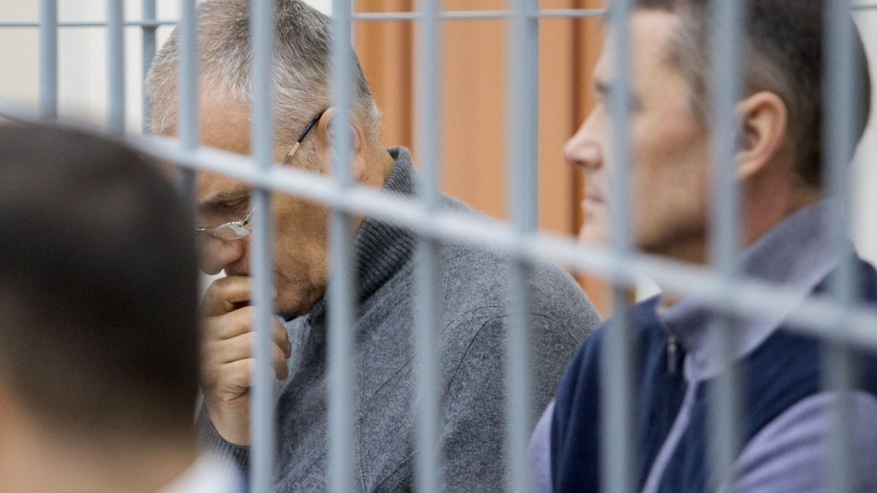 Экс-губернатор Сахалина в колонии занимается благотворительностью