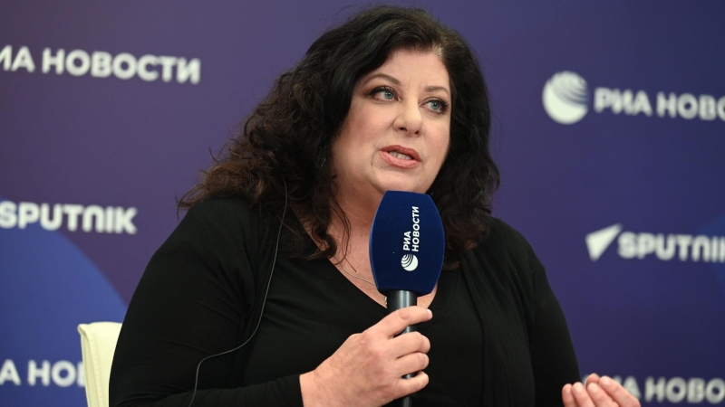 Экс-помощница Байдена рассказала о желании быть полезной России