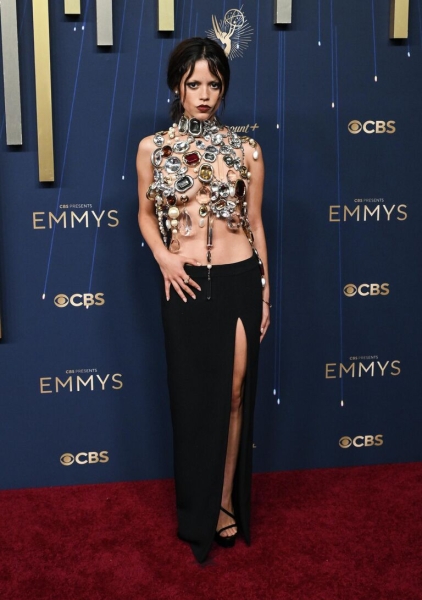 "Эмми-2025": самые яркие наряды, дорогие бриллианты, победы и интриги