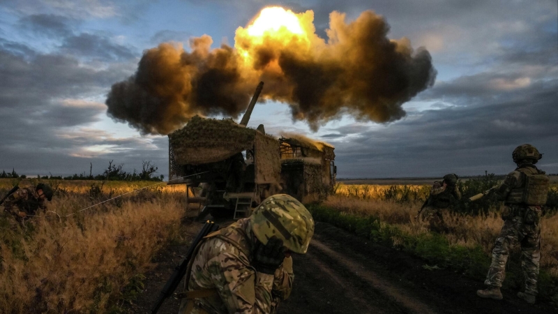 Группировка войск "Восток" наступает на двух направлениях