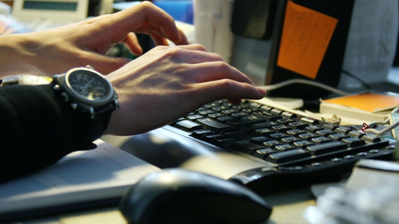 Юрист объяснила, кого могут привлекать к работе вне графика и без доплаты