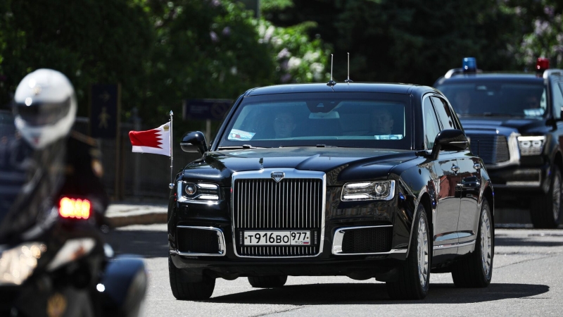 Король Бахрейна ездит на автомобиле Aurus, подаренном Путиным