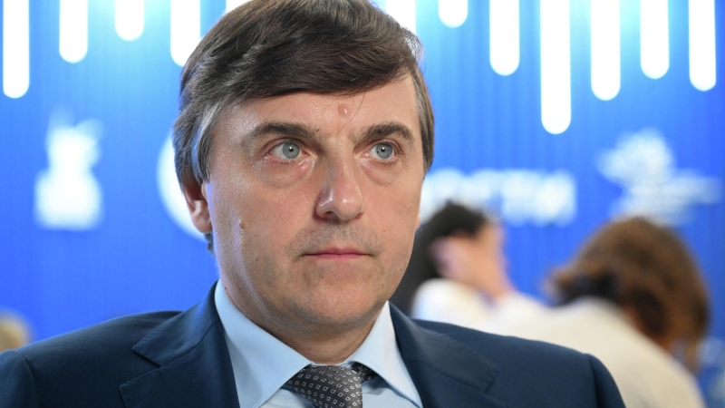 Кравцов оценил эксперимент со сдачей двух предметов на ОГЭ