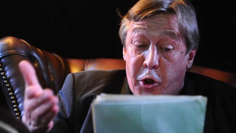 Михалков представил Ефремова новым коллегам в своем театре