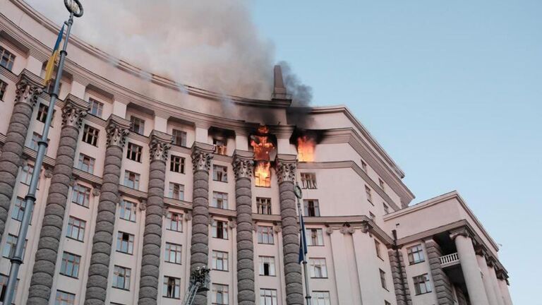 Минобороны рассказало о массированном ударе по объектам ВПК Украины