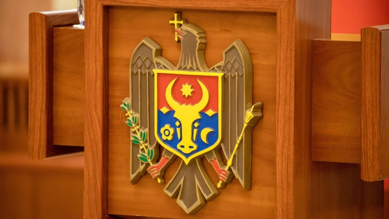 Молдавия стремительно движется к милитаризации, заявил экс-премьер Тарлев