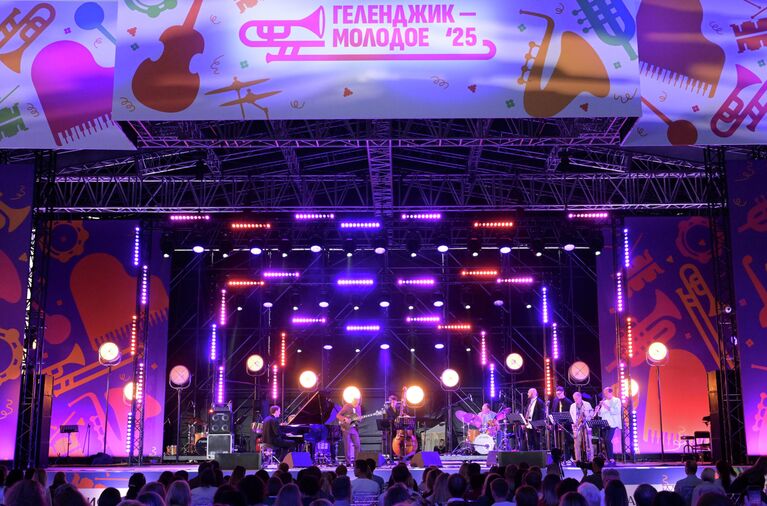 Музыка круче политики: Международный фестиваль джаза в Геленджике