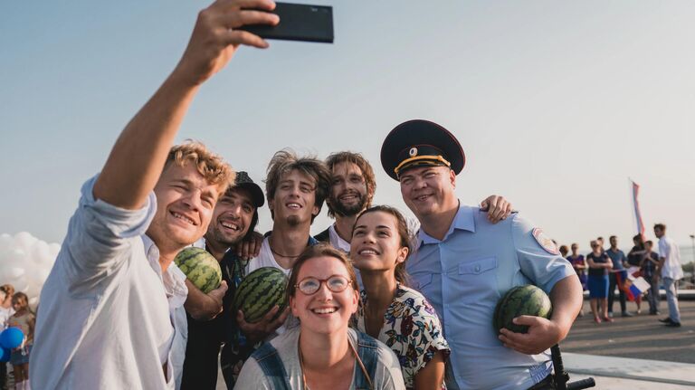 На фестивале "RT.Док: Время наших героев" почтили память Кеосаяна