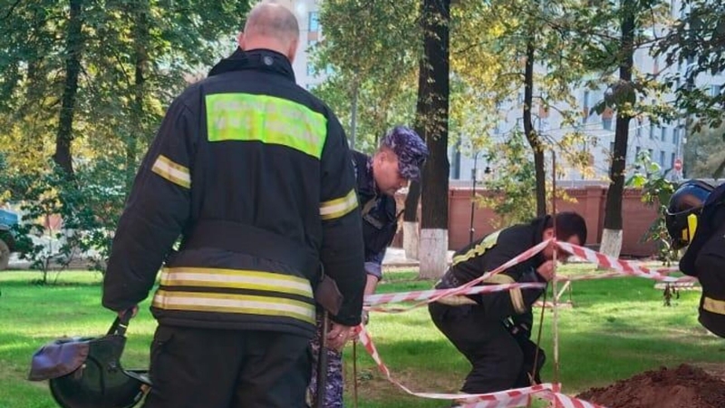 На территории Алексеевского монастыря в Москве нашли снаряд времен ВОВ