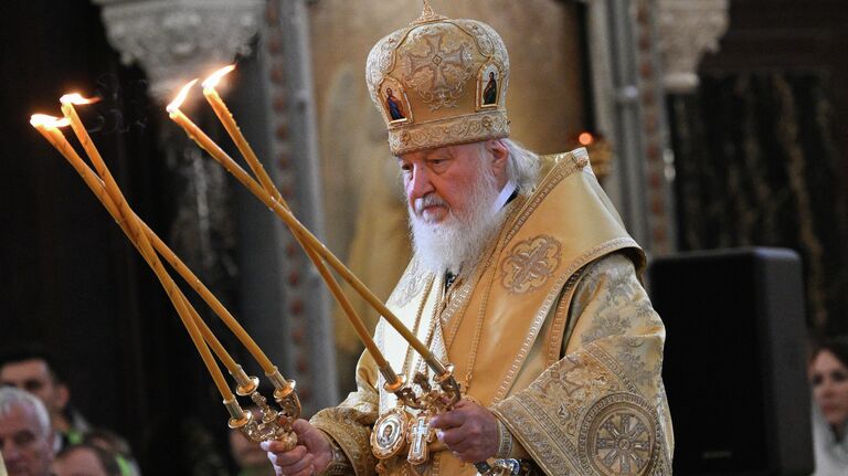 Общемосковский крестный ход завершился у Новодевичьего монастыря