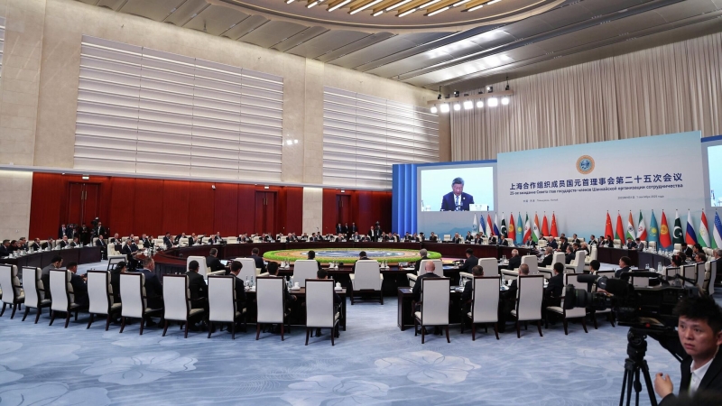 Очевидно, что Россия не находится в изоляции, заявил Степашин