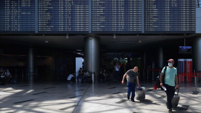 Опоздавшие на рейсы россияне смогут воспользоваться обратным билетом