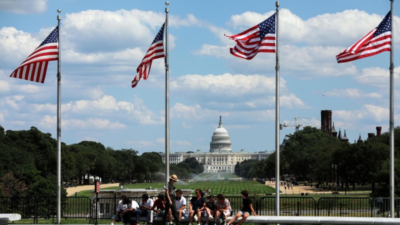 Опрос показал отношение американцев к политике главы Минздрава