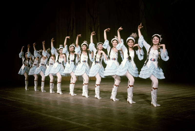 "Поющий соловей Средней Азии", покоривший Интервидение: необычная история