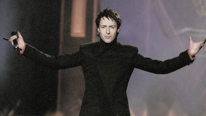 Приставы не смогли взыскать с певца Витаса долг по коммуналке