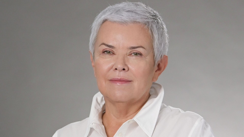 Путин наградил замглавреда медиагруппы "Россия Сегодня" Елену Чепурных