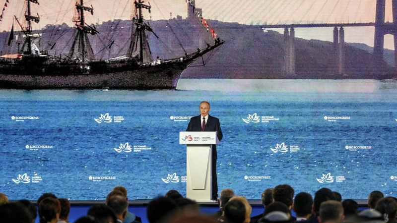 Путин поручил направить регионам ДФО пять процентов от расходов госпрограмм