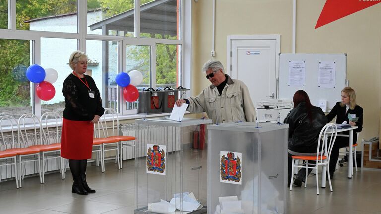 Путин призвал избранных глав регионов оправдать доверие россиян