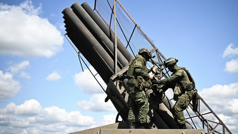 Расчеты РСЗО "Ураган" уничтожили временные пункты размещения ВСУ