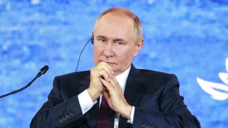 Россия будет исполнять договоренности по Украине, заявил Путин