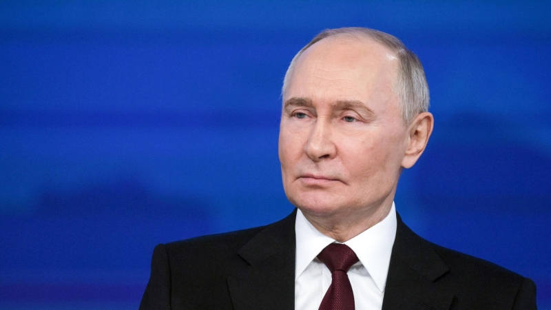 Россия создает дата-центры на АЭС, заявил Путин
