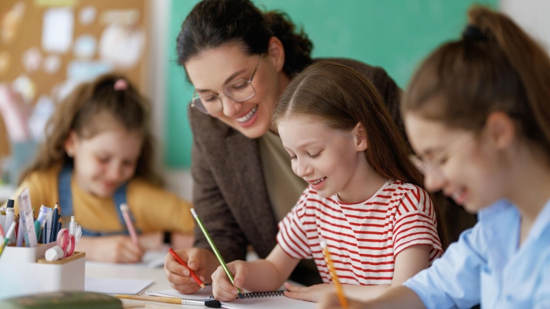 Российская академия образования в десятый раз наградит молодых ученых