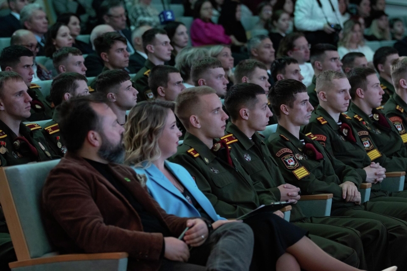 "RT.Док: Время наших героев" впервые прошел в Белоруссии