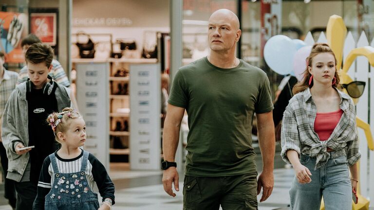 Скоро в онлайн-кинотеатрах: самые ожидаемые фильмы и сериалы