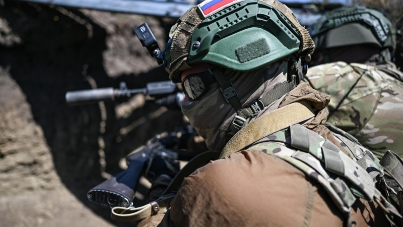 Танкистам группировки "Центр" вручили госнаграды в зоне СВО