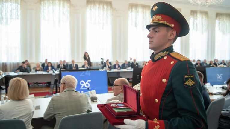 Тюменский государственный университет наградили орденом Почета