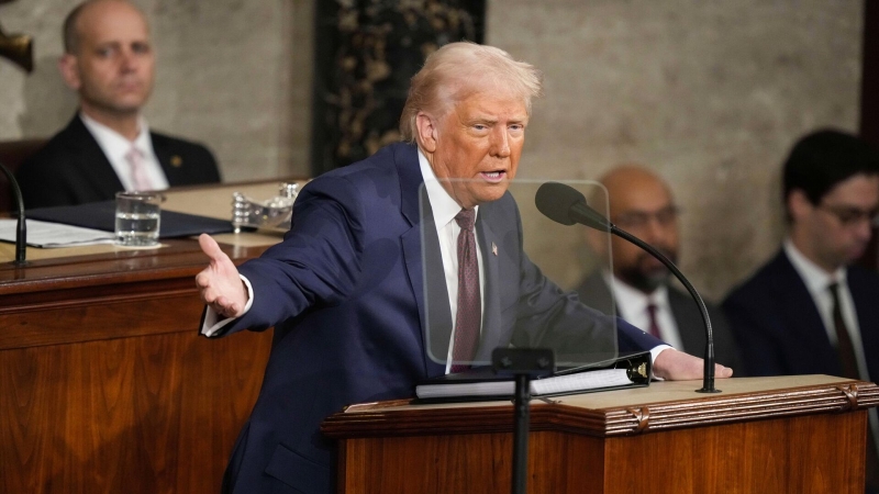 Трамп отказался от встречи с демократами на фоне угрозы шатдауна