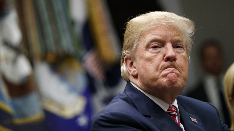 Трамп ввел пошлину на лекарства компаний, не строящих заводы в США