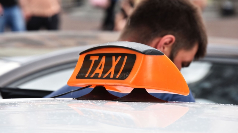 Украинских таксистов будут штрафовать за русский язык