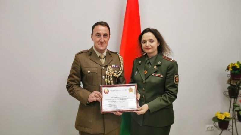 В Британии заинтересованы в возобновлении военных контактов с Минском