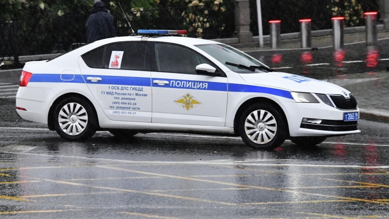 В Москве школьница впустила в квартиру лжесотрудника банка