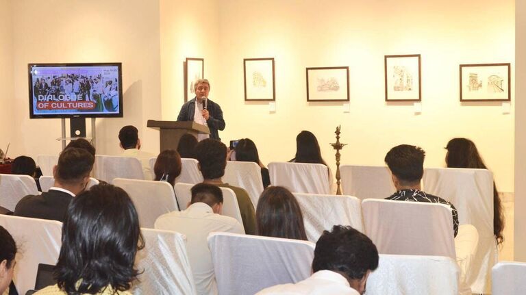 В Нью-Дели открылась выставка "Россия: взгляд из Индии"