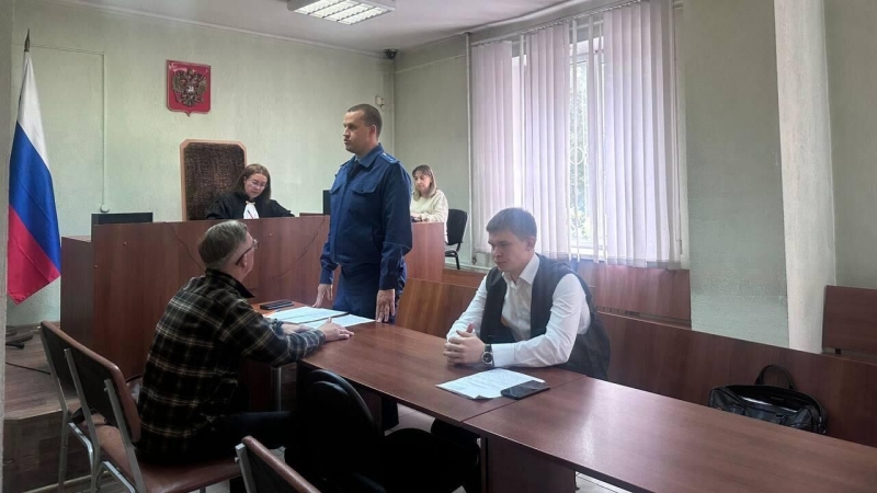 В Новокузнецке взяли под стражу обвиняемого в убийстве девушки в кафе