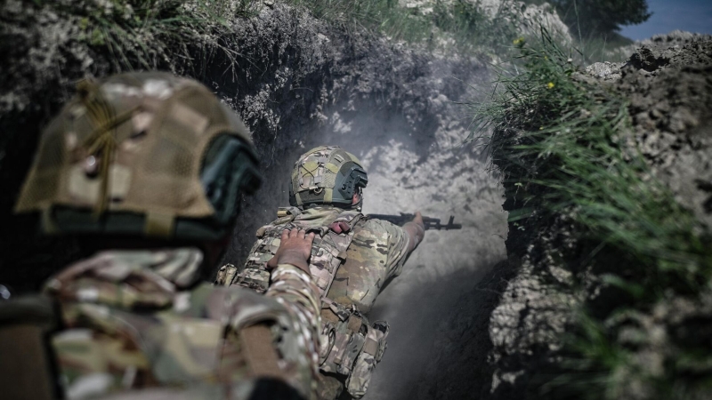 ВС России контролируют Купянск с воздуха, рассказал боец