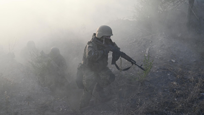 ВС России проводят зачистку пригородной территории в Кировске в ДНР