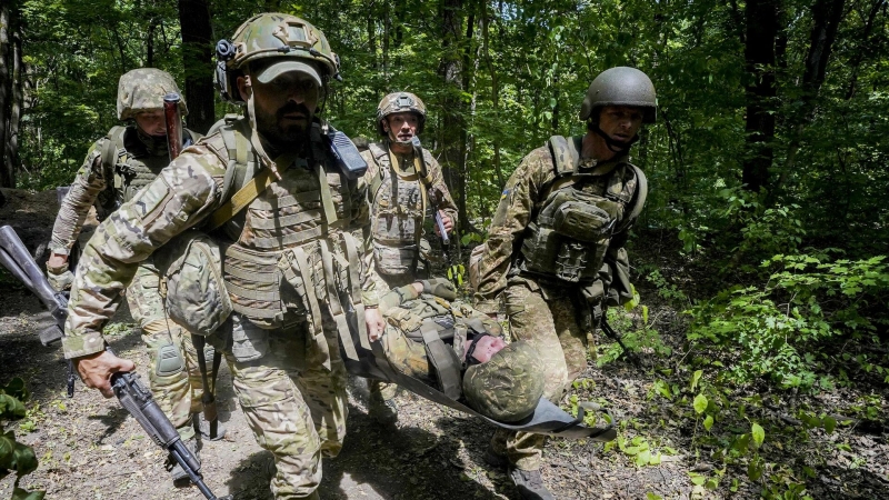 ВСУ потеряли под Синельниково почти всех окруженных боевиков