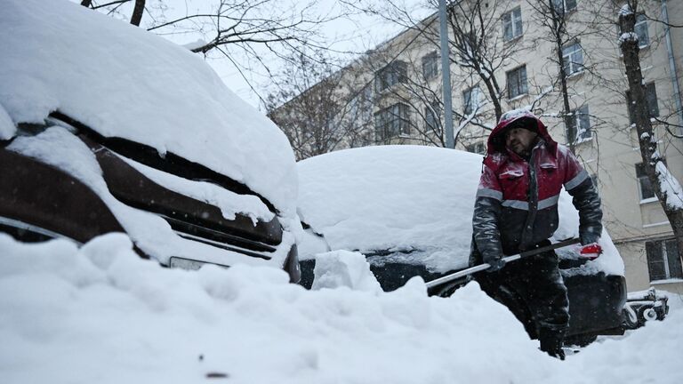 Аэропорт "Шереметьево" прекратил прием самолетов из-за непогоды