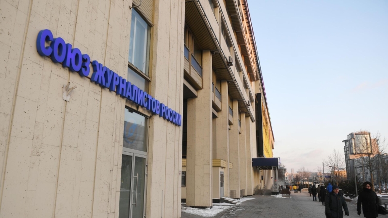 Американского режиссера приняли в Союз журналистов России