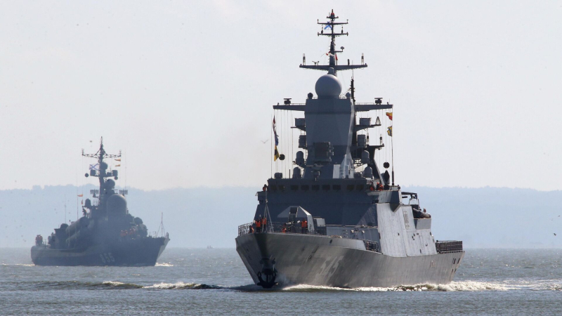 Балтфлот установил на полигонах пункты обогрева из-за морозов