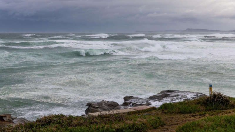 Циклон "Кодзи" может обрушиться на север Австралии