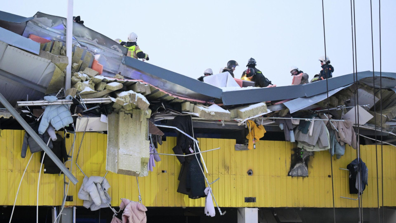Эксперт назвал возможные причины обрушения ТЦ в Новосибирске