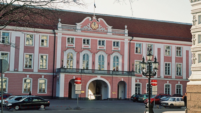Эстонский парламент случайно отменил налог на онлайн-казино